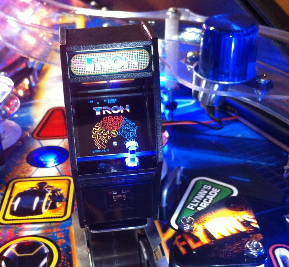 Tron Arcade Cab 3 1v